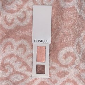 brand new eyeshadow tiny palette